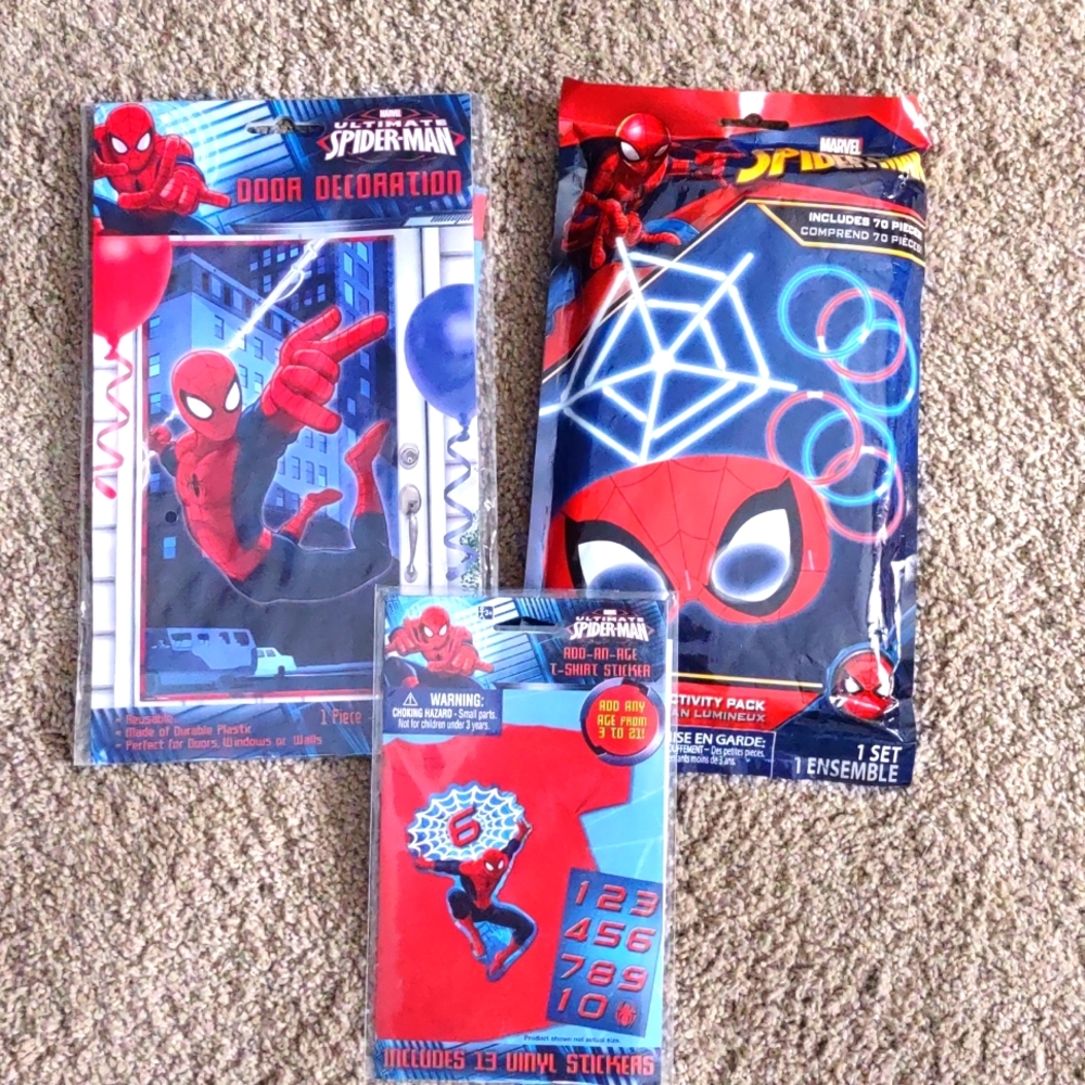 Spiderman bundle - Door Cover, Mask and glow sticks, Tshirt sticker.
